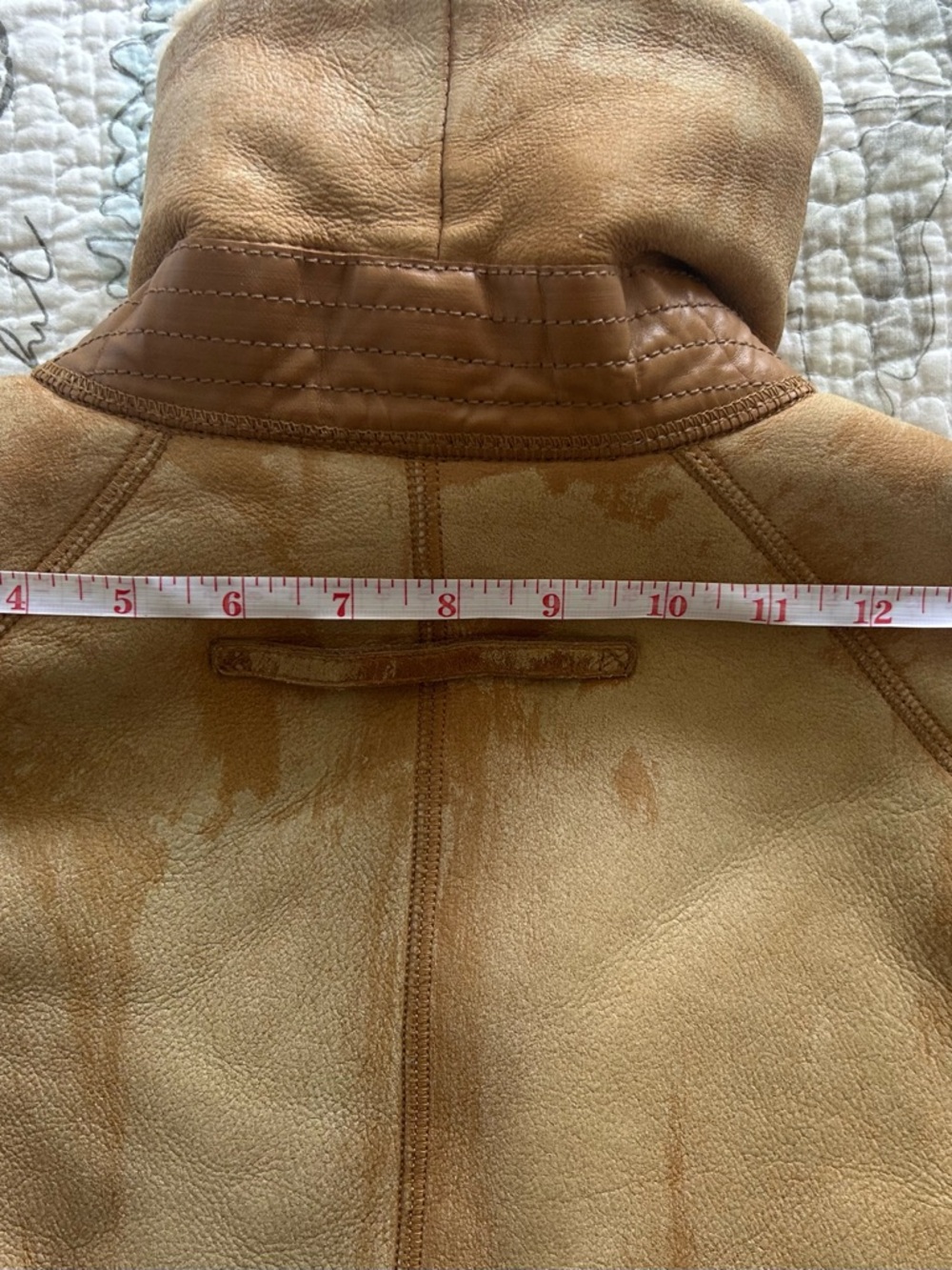 Authentic Prada Tan Shearling-Lined Jacket with Red Logo Tab - Picture 13 of 16